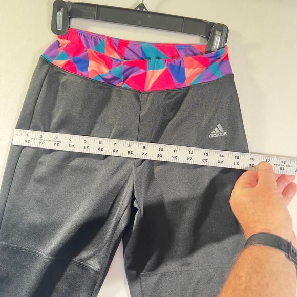 adidas Cropped Capri Leggings AeroReady Large Rear Pocket Elastic Cuff & Waist - Picture 10 of 16